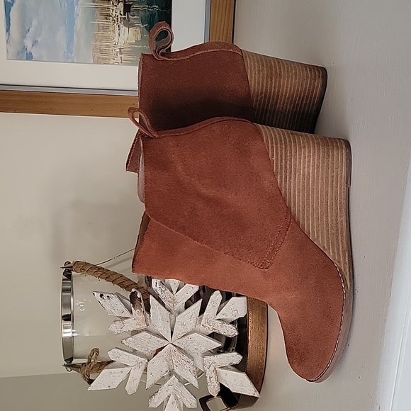 Lucky Brand wedges - Picture 1 of 4